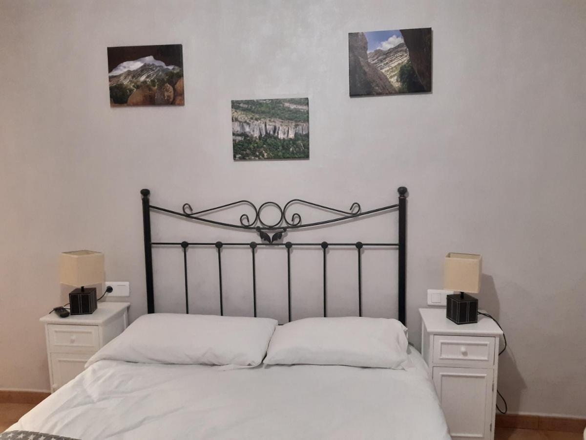 Fonda Toldra Hotel Ulldemolins Екстериор снимка