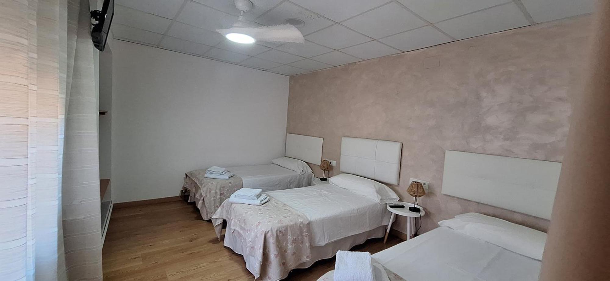 Fonda Toldra Hotel Ulldemolins Екстериор снимка