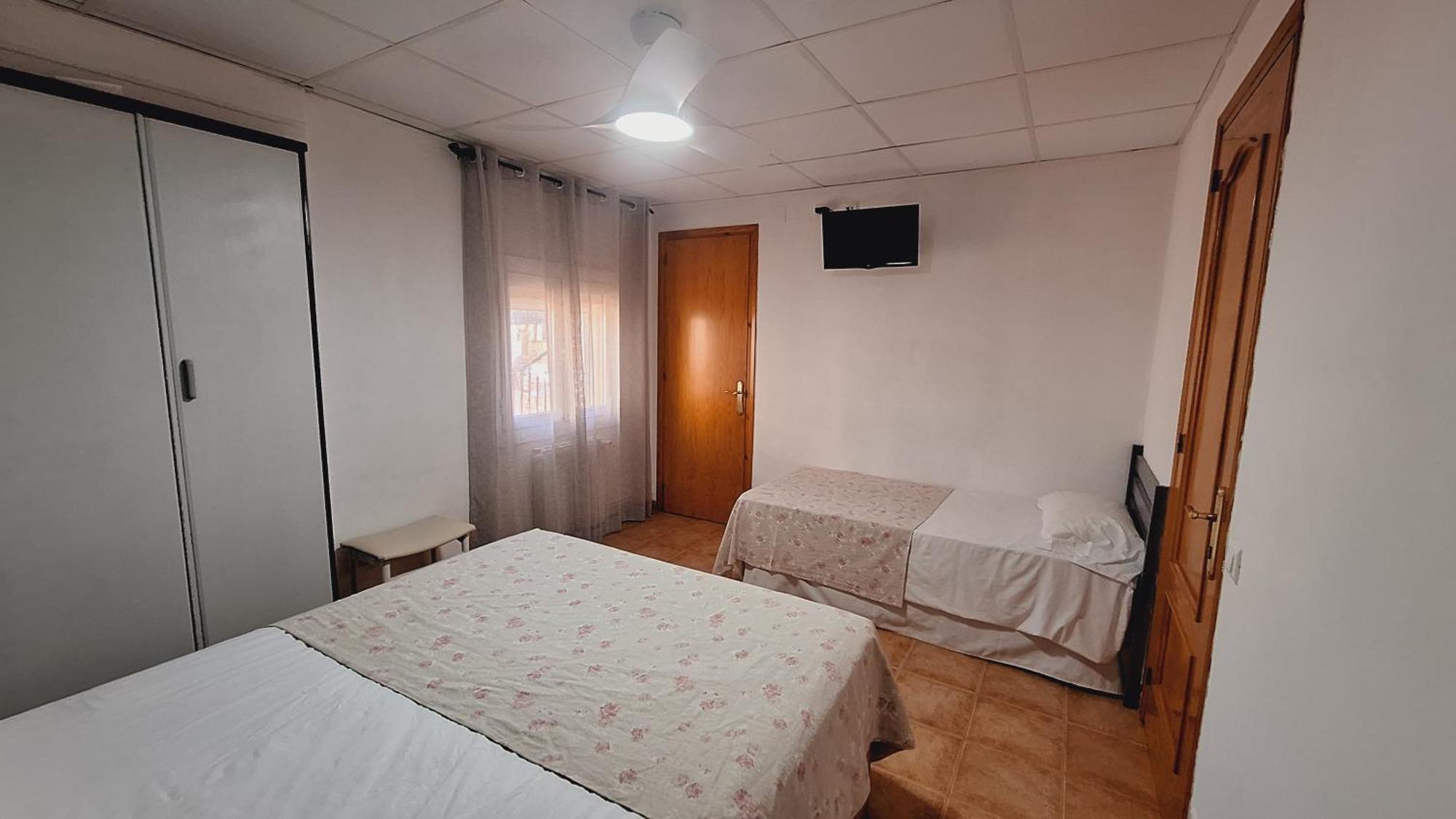 Fonda Toldra Hotel Ulldemolins Екстериор снимка