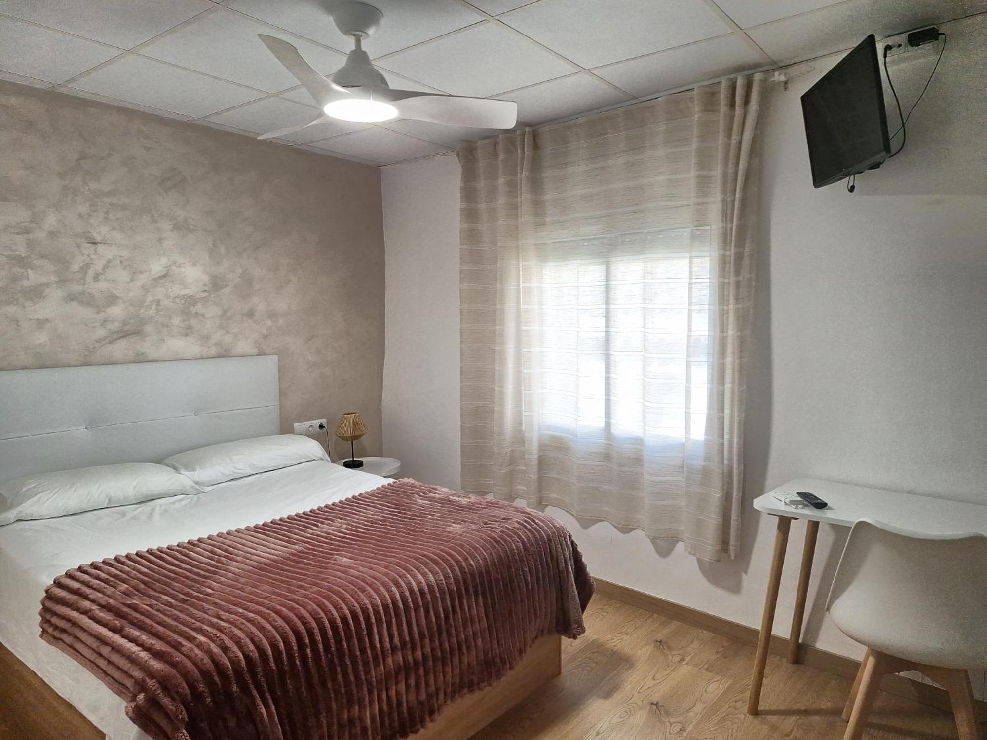 Fonda Toldra Hotel Ulldemolins Екстериор снимка