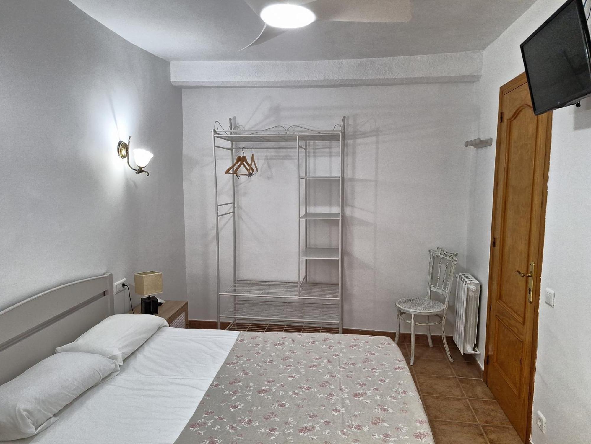 Fonda Toldra Hotel Ulldemolins Екстериор снимка